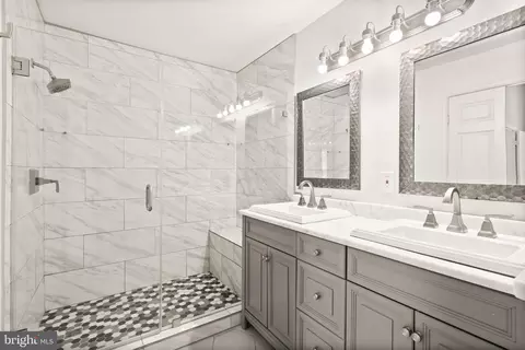 Bath - 7223 Olde Lantern Way, Springfield, VA 22152 photo 2 of 3