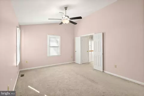 Bedroom - 7223 Olde Lantern Way, Springfield, VA 22152 photo 2 of 6