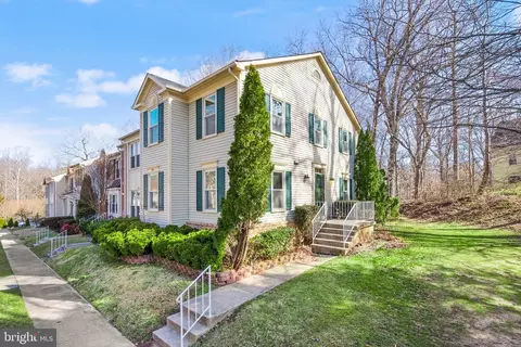 7223 Olde Lantern Way, Springfield, VA 22152