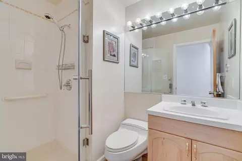 Bath - 745 Potomac River Rd, Mclean, VA 22102 photo 1 of 7