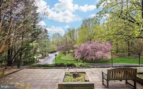 Exterior - 745 Potomac River Rd, Mclean, VA 22102 photo 9 of 11