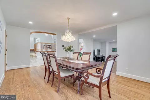 Dining - 745 Potomac River Rd, Mclean, VA 22102 photo 3 of 7