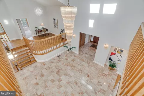 Entry Way - 745 Potomac River Rd, Mclean, VA 22102 photo 12 of 21