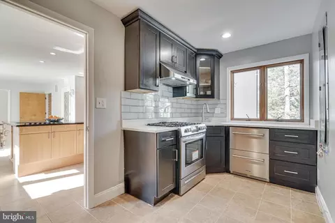 Kitchen - 745 Potomac River Rd, Mclean, VA 22102 photo 5 of 5
