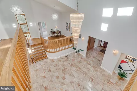 Entry Way - 745 Potomac River Rd, Mclean, VA 22102 photo 15 of 21