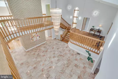 Entry Way - 745 Potomac River Rd, Mclean, VA 22102 photo 13 of 21
