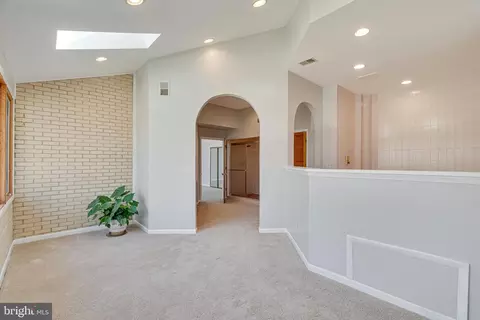 Entry Way - 745 Potomac River Rd, Mclean, VA 22102 photo 20 of 21