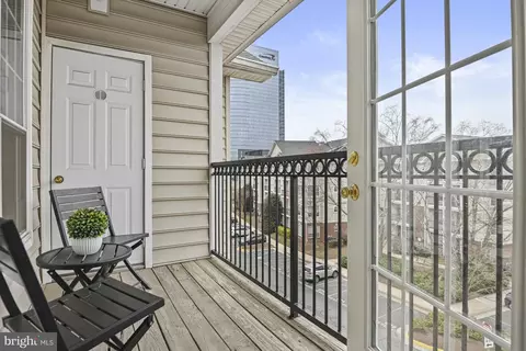 1591 Spring Gate Dr #3407, Mclean, VA 22102 photo 23