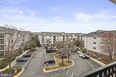 1591 Spring Gate Dr #3407, Mclean, VA 22102 photo 24