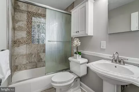 7117 Dalhouse St, Springfield, VA 22151 photo 22