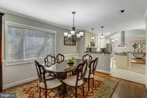 7117 Dalhouse St, Springfield, VA 22151 photo 11