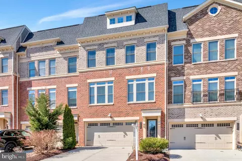 7224 Magpie Ln, Falls Church, VA 22043