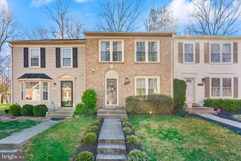 11935 Artery Dr, Fairfax, VA 22030