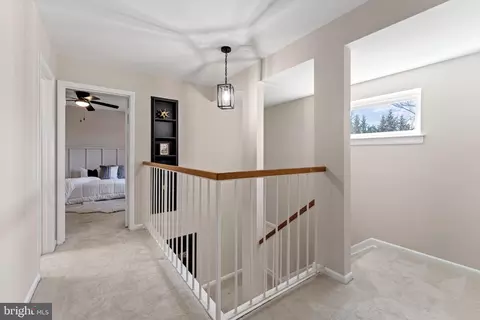 7512 Rolling Rd, Springfield, VA 22153 photo 18