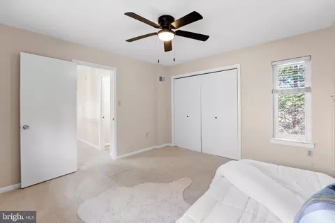 7512 Rolling Rd, Springfield, VA 22153 photo 22