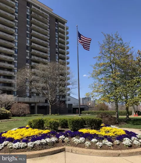 1800 Old Meadow Rd #322, Mclean, VA 22102