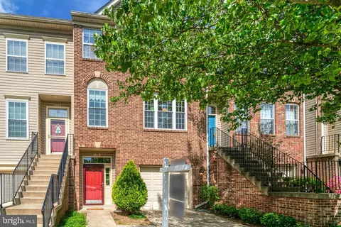 7721 Sullivan Cir, Alexandria, VA 22315