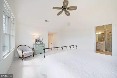 11611 Stuart Mill Rd, Oakton, VA 22124 photo 32