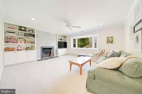 11611 Stuart Mill Rd, Oakton, VA 22124 photo 28