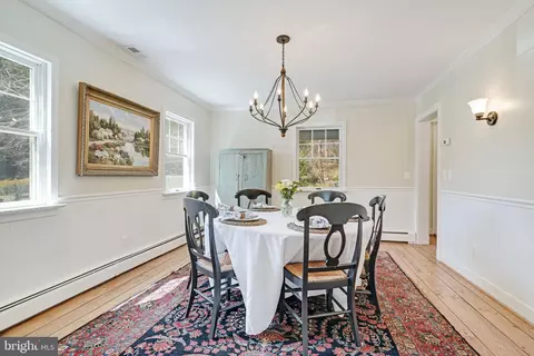 11611 Stuart Mill Rd, Oakton, VA 22124 photo 23