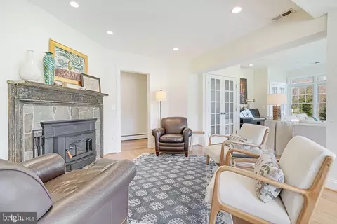11611 Stuart Mill Rd, Oakton, VA 22124 photo 20