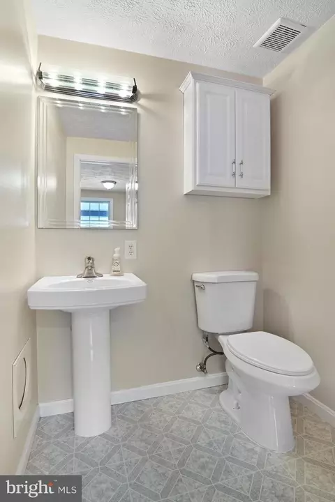 8090 Steeple Chase Ct, Springfield, VA 22153 photo 18