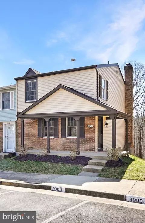 8090 Steeple Chase Ct, Springfield, VA 22153 photo 4