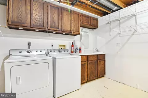 8090 Steeple Chase Ct, Springfield, VA 22153 photo 37
