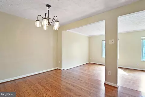 8090 Steeple Chase Ct, Springfield, VA 22153 photo 12