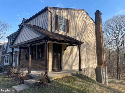 8090 Steeple Chase Ct, Springfield, VA 22153 photo 3
