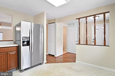 8090 Steeple Chase Ct, Springfield, VA 22153 photo 9