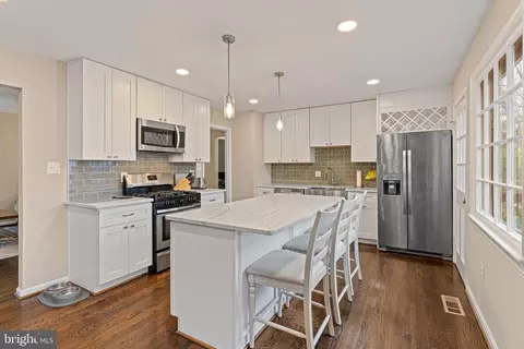 7819 Richfield Rd, Springfield, VA 22153 photo 17