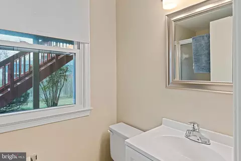 7819 Richfield Rd, Springfield, VA 22153 photo 37