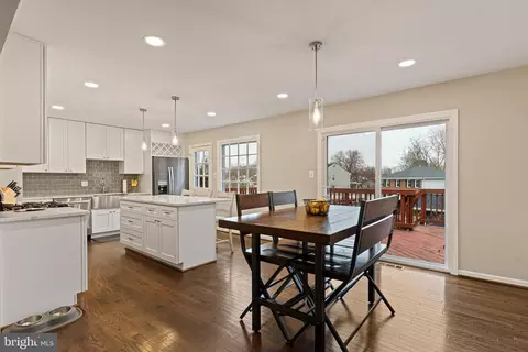 7819 Richfield Rd, Springfield, VA 22153 photo 9