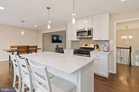 7819 Richfield Rd, Springfield, VA 22153 photo 11