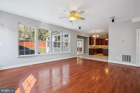 8429 Ambrose Ct, Springfield, VA 22153 photo 18