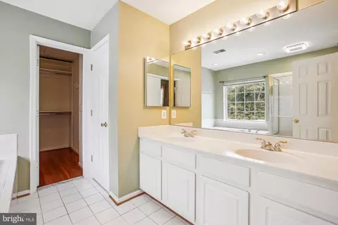 8429 Ambrose Ct, Springfield, VA 22153 photo 24