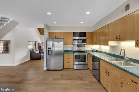 Kitchen - 1941 Upper Lake Dr, Reston, VA 20191 photo 2 of 2