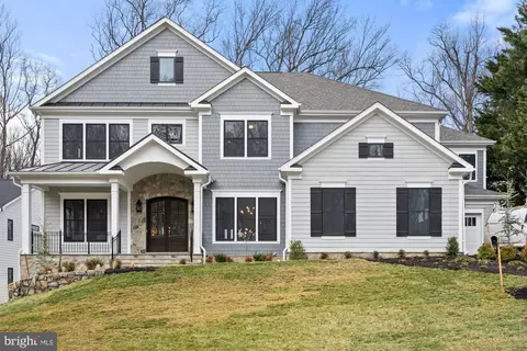 6640 Kirby Ct, Falls Church, VA 22043