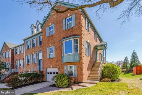 6016 Wescott Hills Way, Alexandria, VA 22315