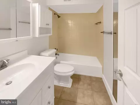 8517 Milford Ct #906, Springfield, VA 22152 photo 7