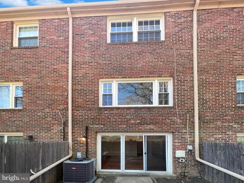 8517 Milford Ct #906, Springfield, VA 22152 photo 8