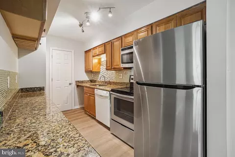 Kitchen - 8358 H Dunham Ct #626, Springfield, VA 22152 photo 1 of 4