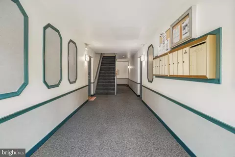 Entry Way - 8358 H Dunham Ct #626, Springfield, VA 22152 photo 1 of 3