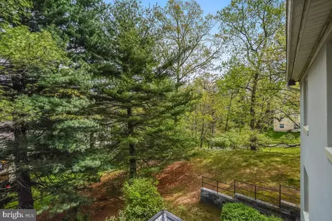 Exterior - 8358 H Dunham Ct #626, Springfield, VA 22152 photo 3 of 3