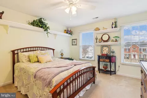 Bedroom - 10904 Hunter Gate Way, Reston, VA 20194 photo 5 of 12