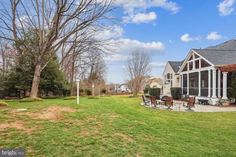 Exterior - 10904 Hunter Gate Way, Reston, VA 20194 photo 15 of 17