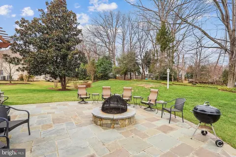 Exterior - 10904 Hunter Gate Way, Reston, VA 20194 photo 9 of 17