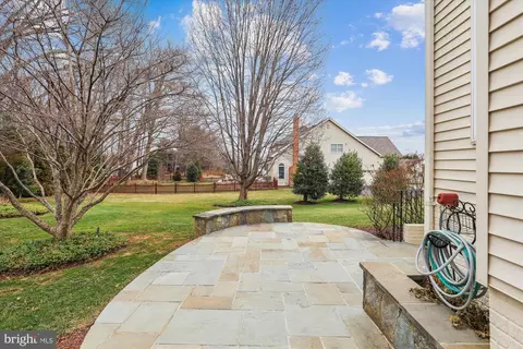 Exterior - 10904 Hunter Gate Way, Reston, VA 20194 photo 11 of 17