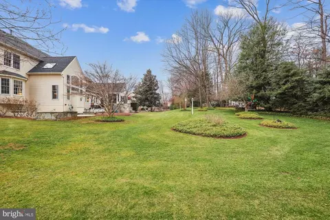 Exterior - 10904 Hunter Gate Way, Reston, VA 20194 photo 13 of 17